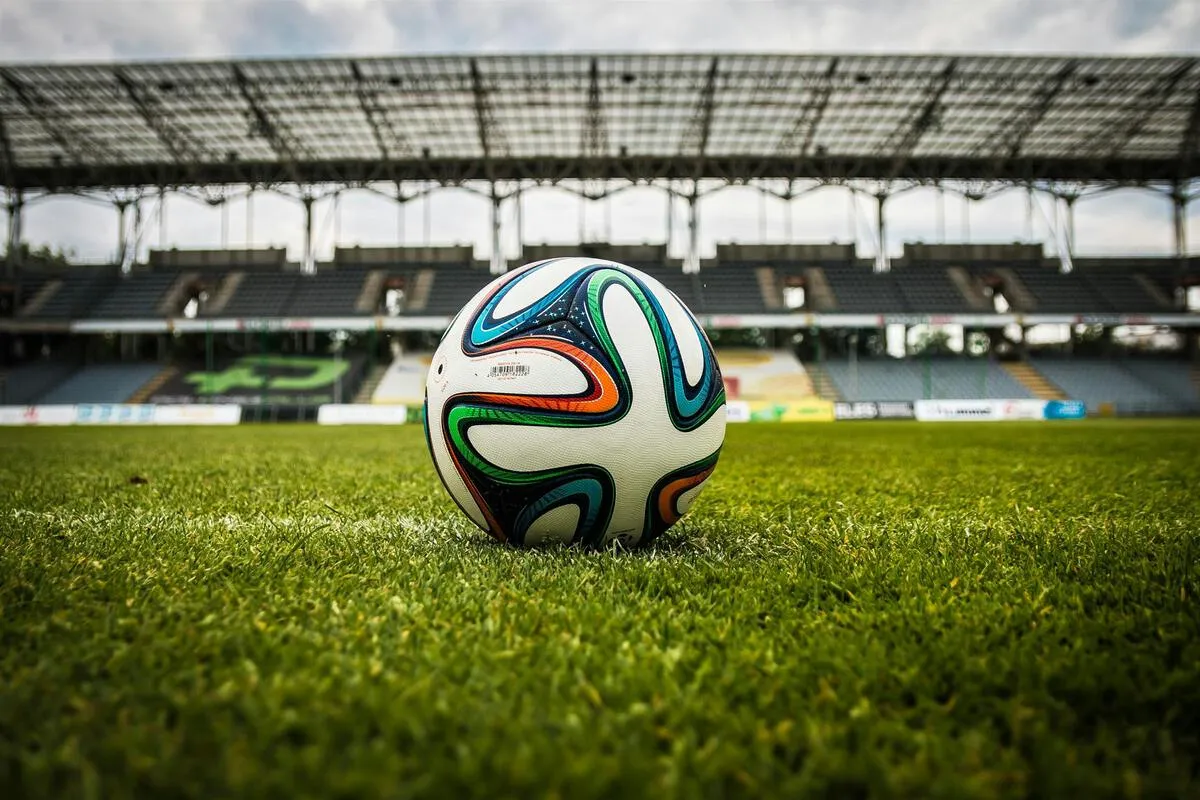 2026足球世界杯：全球盛宴迎来历史性扩军新篇章，球迷热情高涨